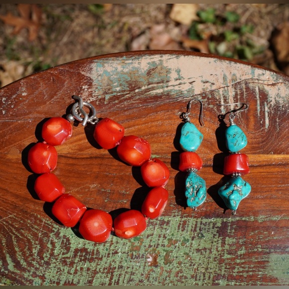 Red Coral / Turquoise Bracelet and Earring Set - Picture 3 of 16